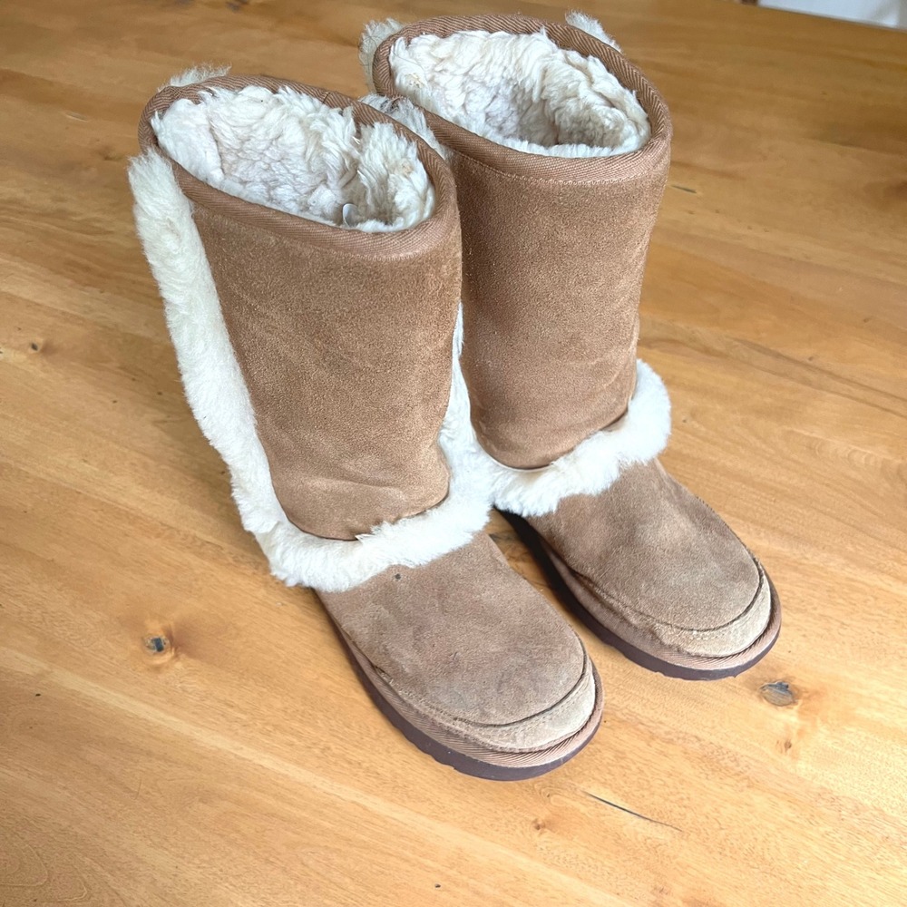 UGG Kids Sunburst Tall Chestnut Suede Shearling Boots 1143694K Size 1